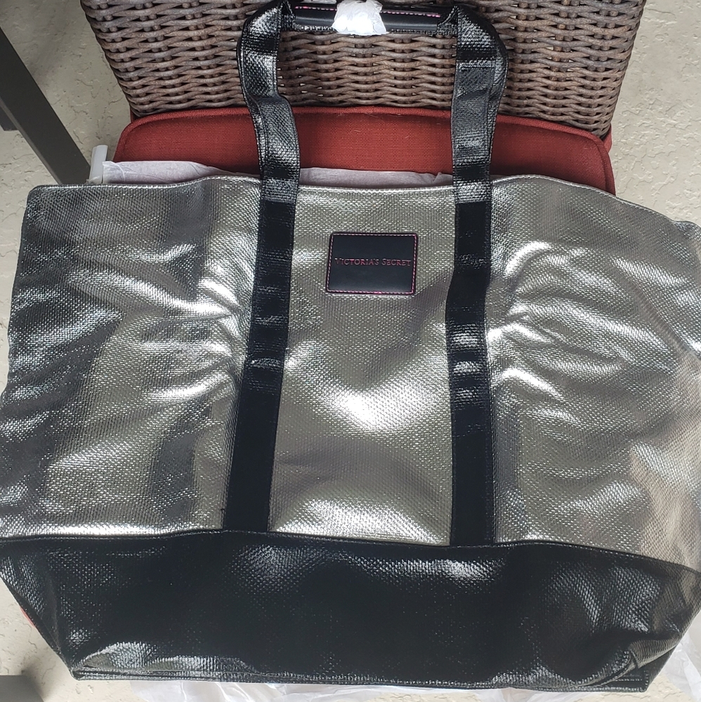 Victoria's secret silver large tote bag, never used